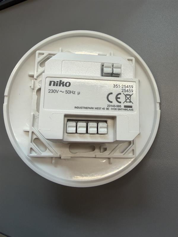 Präsenzmelder Slave 16m weiss NIKO – Bild 2 von 2