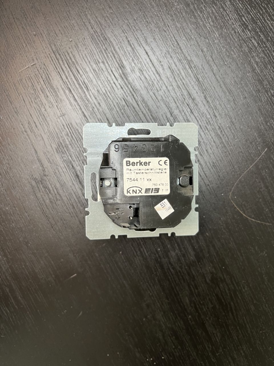 RAUMTEMPERATURREGLER M.TAST. BERKER 75441119 – Bild 2 von 2